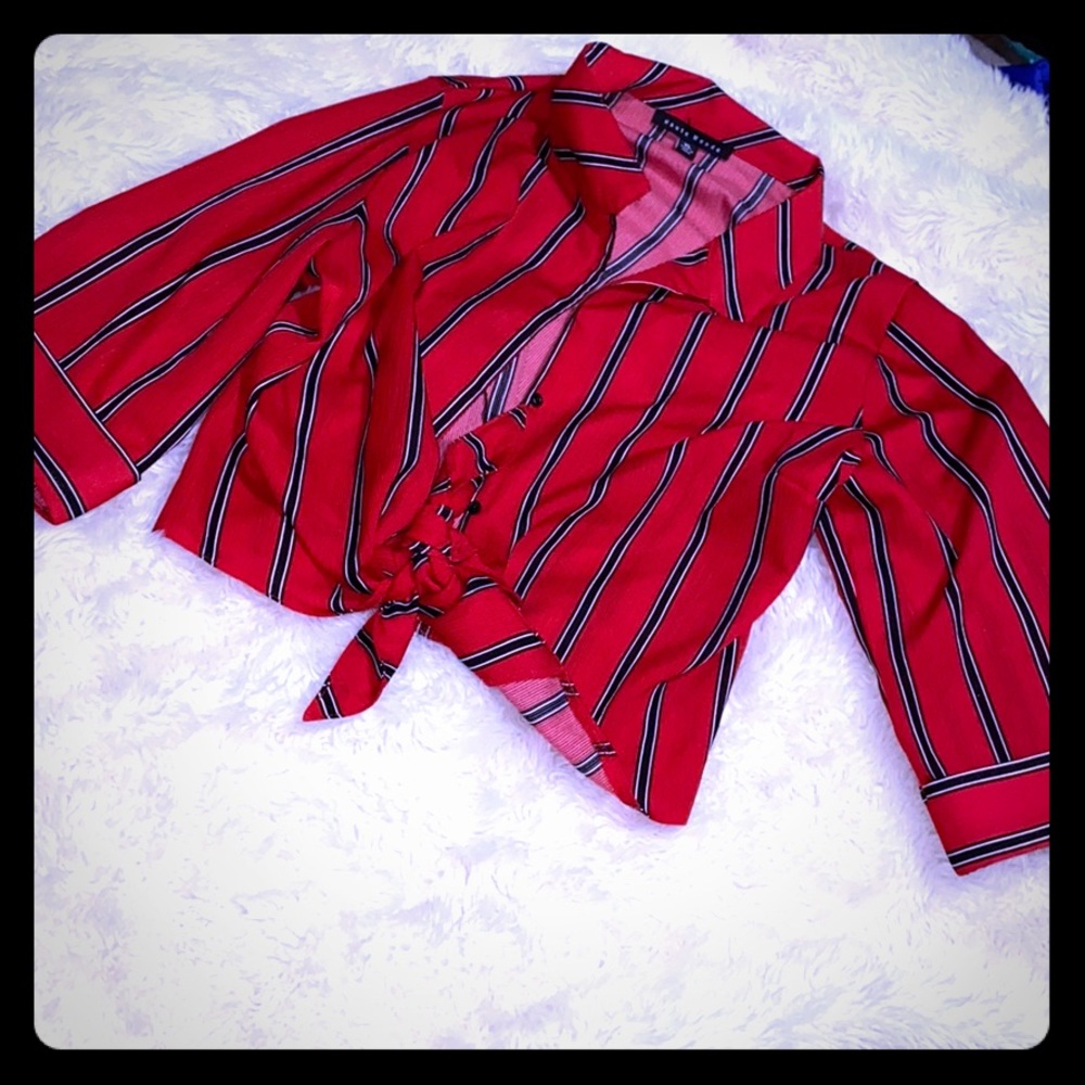 Cropped quarter sleeve button up